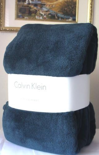 Calvin Klein Pliush King size pokrivač mornarsko plava