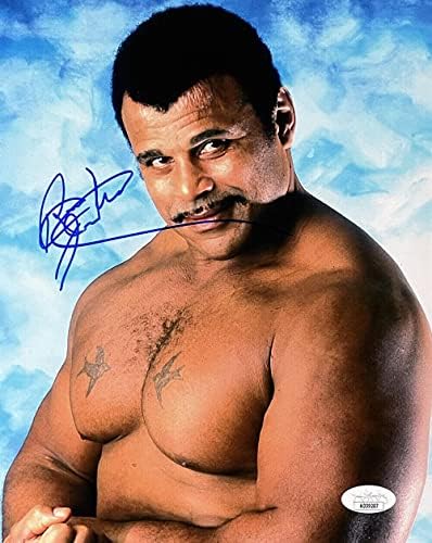 Rocky Johnson potpisao je 8x10 WWE Photo JSA - autogramene fotografije hrvanja