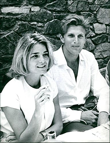 Vintage photo of Sylvia Casablancas, pušenje, i Jean-No235; l Grinda.