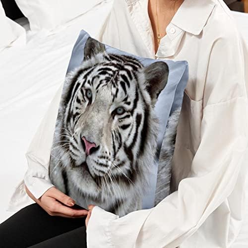 Tbouobt paket od 2 baršunaste jastuče, kvadratni jastučni jastuk za kauč za krevet, životinjski bijeli tigar